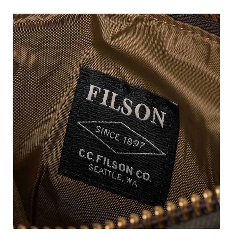 filson travel pack kit