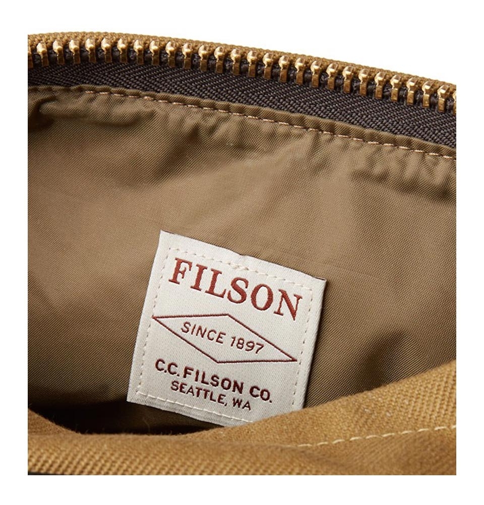 filson travel pack kit