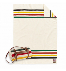 Pendleton National Park Throw With Carrier Glacier Size: 137x183 cm folded