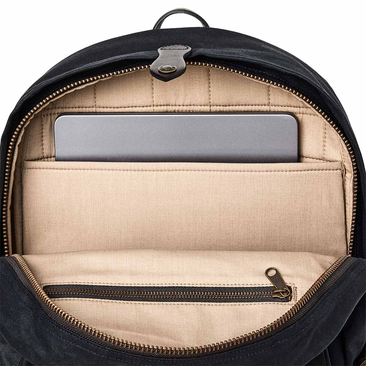 Filson Journeyman Backpack Navy, also for corporate use with laptop