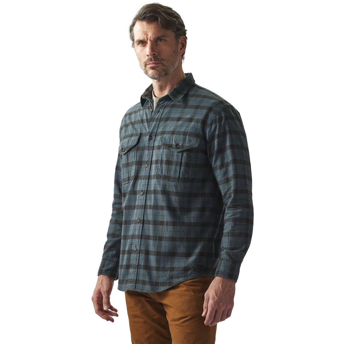 Filson Alaskan Guide Shirt Midnight/Black, Build with 8-oz. cotton flannel that's renowned for its unique combination of durability, softness and warmth