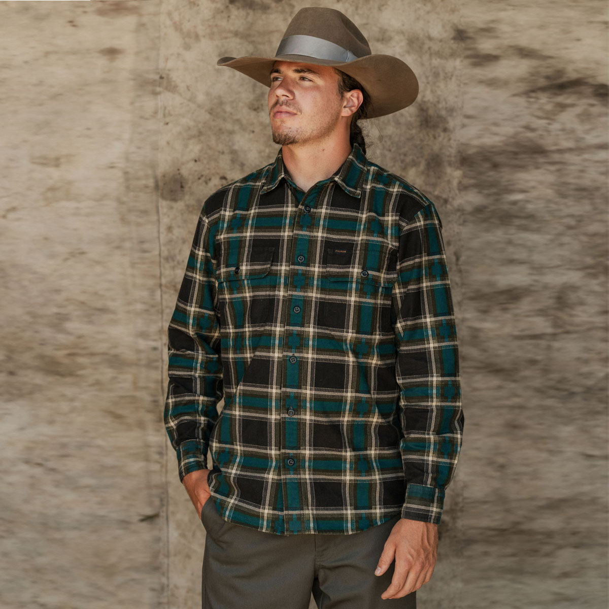 Filson Field Flannel Shirt Brown/Blue/Multi Plaid, comfortable and as soft as it is strong