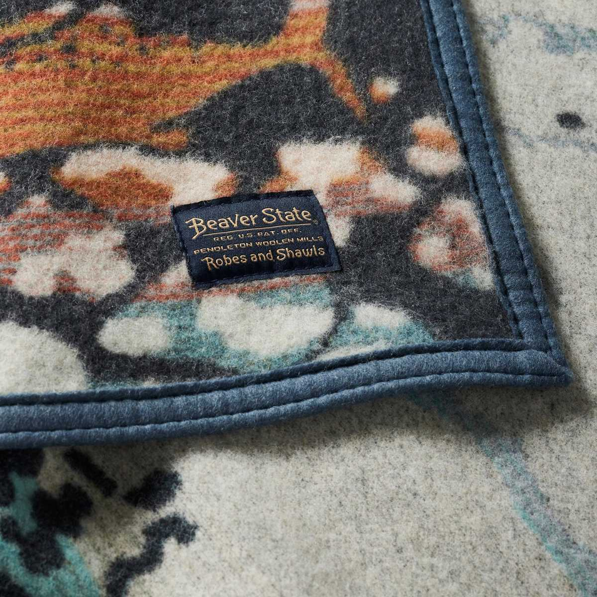 Pendleton Jacquard Napped Robes Collection, blankets perfect fordrape over a bed, for picnics, camping or curling up indoors